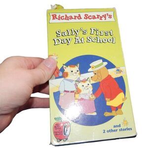 Richard Scarry's Sally's First Day At School vintage VHS tape in original case